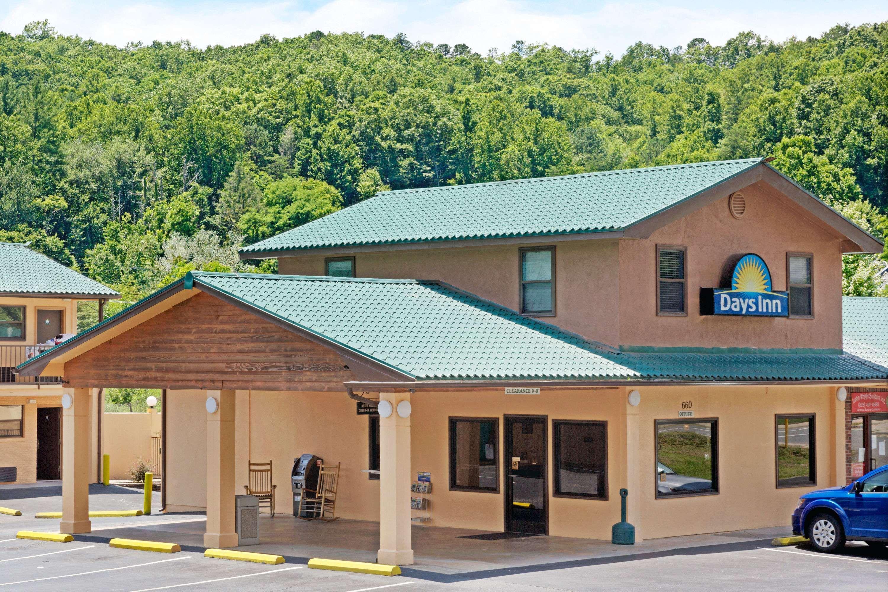 Days Inn By Wyndham Cherokee Near Casino Eksteriør bilde